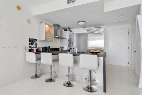 Condo in Sunny Isles Beach, Florida, 1 bedroom  № 1782005 - photo 2