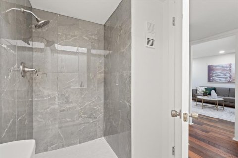 Condominio en alquiler en Saint Petersburg, Florida, 2 dormitorios, 96.15 m2 № 1430442 - foto 20