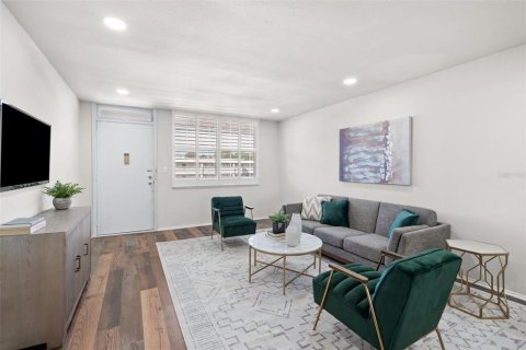 Condominio en alquiler en Saint Petersburg, Florida, 2 dormitorios, 96.15 m2 № 1430442 - foto 7