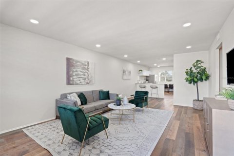 Condominio en alquiler en Saint Petersburg, Florida, 2 dormitorios, 96.15 m2 № 1430442 - foto 6