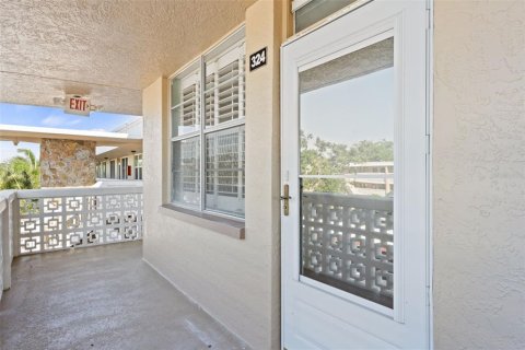 Condominio en alquiler en Saint Petersburg, Florida, 2 dormitorios, 96.15 m2 № 1430442 - foto 5