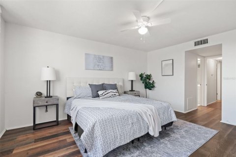 Condominio en alquiler en Saint Petersburg, Florida, 2 dormitorios, 96.15 m2 № 1430442 - foto 4
