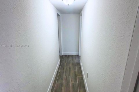 Купить кондоминиум в Майами, Флорида 3 спальни, 106.84м2, № 2044364 - фото 16