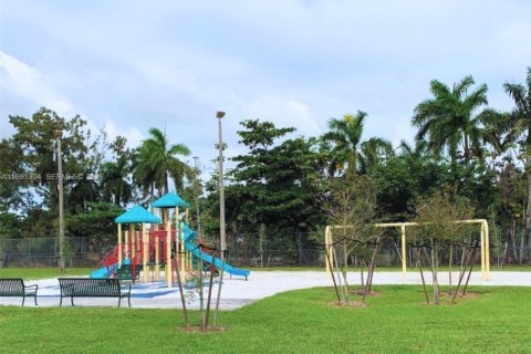 Купить кондоминиум в Майами, Флорида 3 спальни, 106.84м2, № 2044364 - фото 19