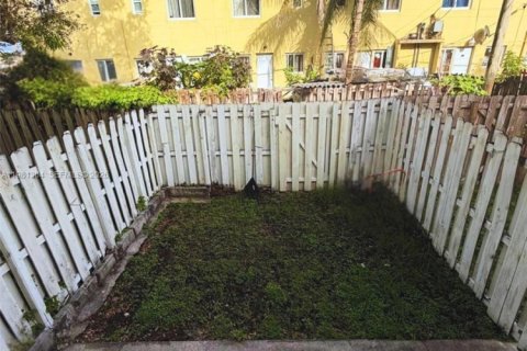 Купить кондоминиум в Майами, Флорида 3 спальни, 106.84м2, № 2044364 - фото 18