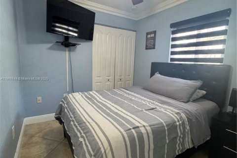 Снять в аренду виллу или дом в Майами, Флорида 4 спальни, 191.19м2, № 1967563 - фото 24