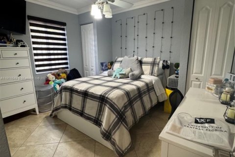 Снять в аренду виллу или дом в Майами, Флорида 4 спальни, 191.19м2, № 1967563 - фото 22