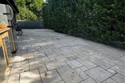 Снять в аренду виллу или дом в Майами, Флорида 4 спальни, 191.19м2, № 1967563 - фото 21