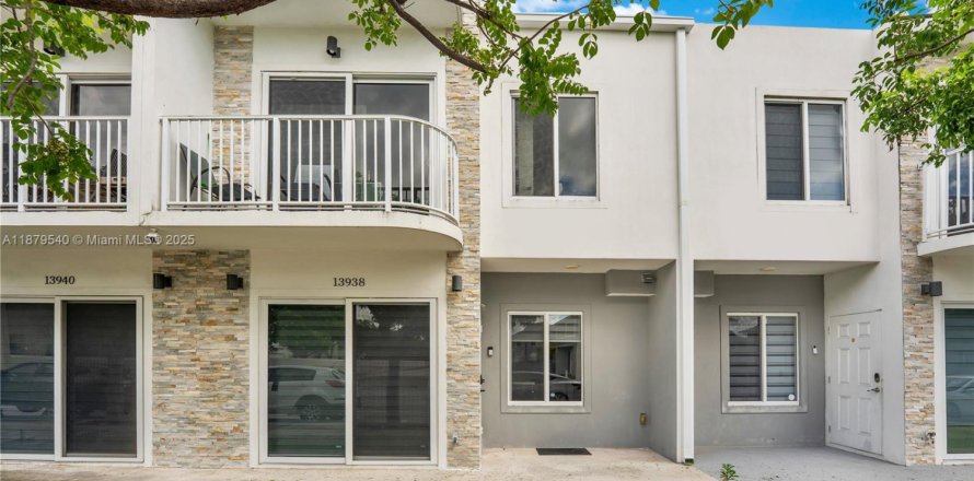 Adosado en Homestead, Florida 4 dormitorios, 133.22 m2 № 2016497