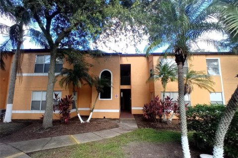 Copropriété à louer à Orlando, Floride: 2 chambres, 97.92 m2 № 2407103 - photo 2