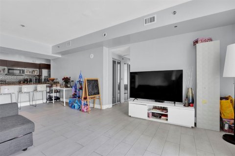 Copropriété à vendre à Miami, Floride: 1 chambre, 71.91 m2 № 1713359 - photo 6