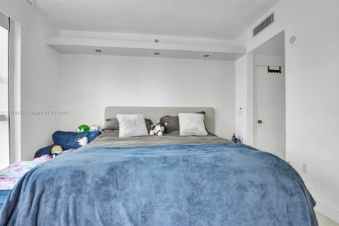 Copropriété à vendre à Miami, Floride: 1 chambre, 71.91 m2 № 1713359 - photo 16