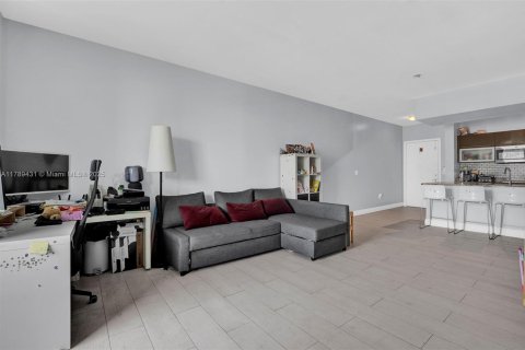 Copropriété à vendre à Miami, Floride: 1 chambre, 71.91 m2 № 1713359 - photo 3