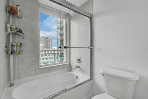 Copropriété à vendre à Miami, Floride: 1 chambre, 71.91 m2 № 1713359 - photo 25