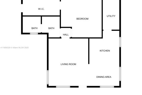 House in Miami, Florida 4 bedrooms, 225.2 sq.m. № 1878615 - photo 30
