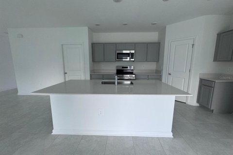 House in Winter Haven, Florida 4 bedrooms, 174.56 sq.m. № 1875856 - photo 3