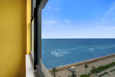 Condominio en venta en Hollywood, Florida, 2 dormitorios, 102.19 m2 № 2182558 - foto 23