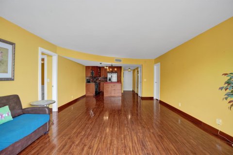 Condominio en venta en Hollywood, Florida, 2 dormitorios, 102.19 m2 № 2182558 - foto 22