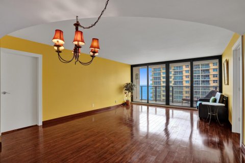Condominio en venta en Hollywood, Florida, 2 dormitorios, 102.19 m2 № 2182558 - foto 20