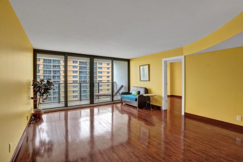 Condominio en venta en Hollywood, Florida, 2 dormitorios, 102.19 m2 № 2182558 - foto 21