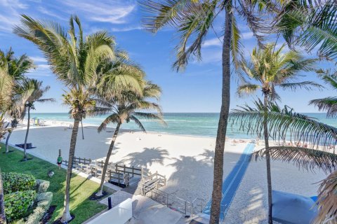 Condominio en venta en Hollywood, Florida, 2 dormitorios, 102.19 m2 № 2182558 - foto 5