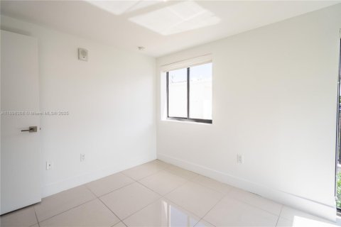 Appartement à louer à Miami Beach, Floride: 2 chambres, 68.47 m2 № 1950482 - photo 9