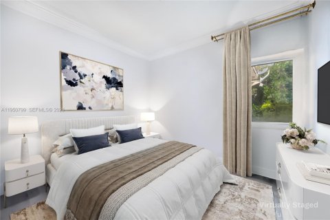 House in Miami Beach, Florida 3 bedrooms, 186.83 sq.m. № 2017698 - photo 21