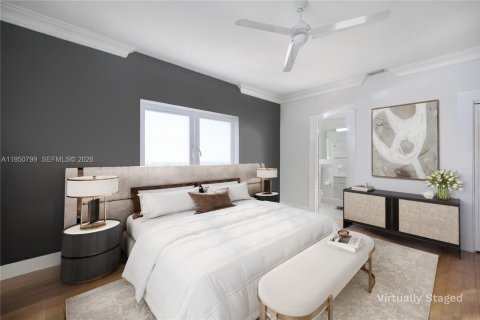 House in Miami Beach, Florida 3 bedrooms, 186.83 sq.m. № 2017698 - photo 18