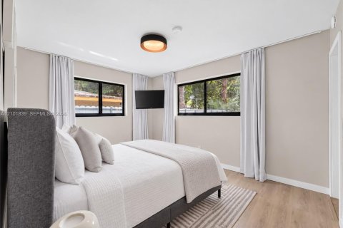Villa ou maison à vendre à Fort Lauderdale, Floride: 2 chambres, 80.27 m2 № 2406205 - photo 14