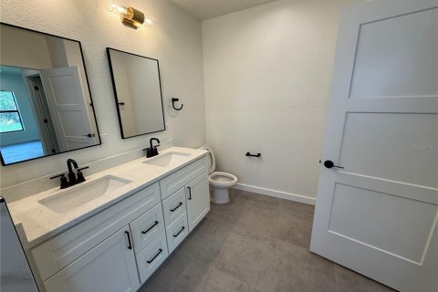 Villa ou maison à louer à North Port, Floride: 3 chambres, 158.49 m2 № 2096904 - photo 15