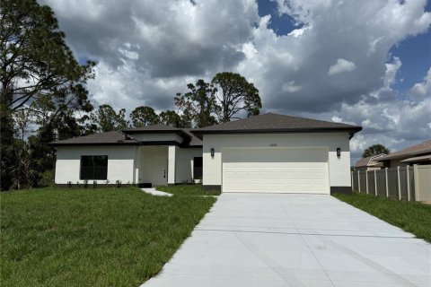 Villa ou maison à louer à North Port, Floride: 3 chambres, 158.49 m2 № 2096904 - photo 2