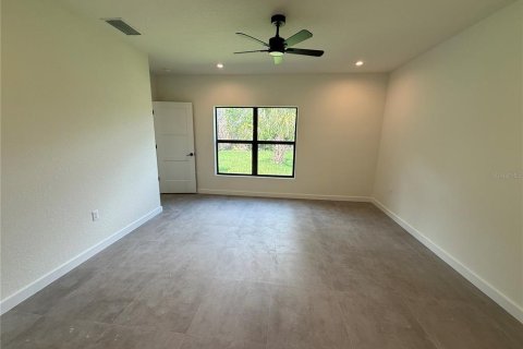 Villa ou maison à louer à North Port, Floride: 3 chambres, 158.49 m2 № 2096904 - photo 16