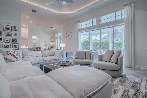 Купить виллу или дом в Те-Виллиджис, Флорида 7 комнат, 291.99м2, № 1902975 - фото 13