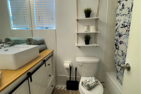 Copropriété à vendre à Miami Beach, Floride: 2 chambres, 82.68 m2 № 1859861 - photo 23