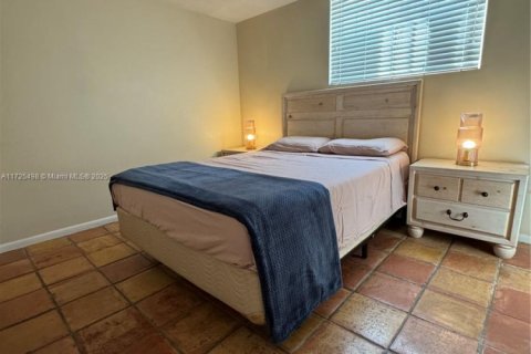 Copropriété à vendre à Miami Beach, Floride: 2 chambres, 82.68 m2 № 1859861 - photo 15