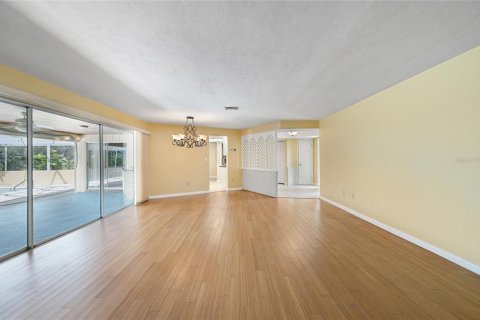Casa en venta en Port Charlotte, Florida, 4 dormitorios, 215.16 m2 № 1342271 - foto 11