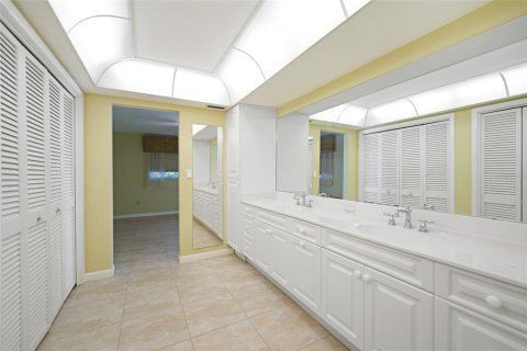 Casa en venta en Port Charlotte, Florida, 4 dormitorios, 215.16 m2 № 1342271 - foto 25