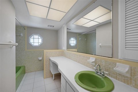 Casa en venta en Port Charlotte, Florida, 4 dormitorios, 215.16 m2 № 1342271 - foto 27