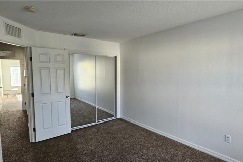 Touwnhouse à vendre à Kissimmee, Floride: 4 chambres, 174.66 m2 № 1894332 - photo 5