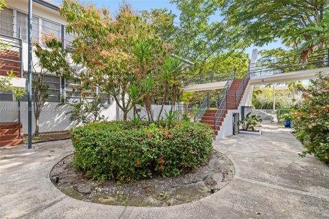 Снять в аренду кондоминиум в Майами-Бич, Флорида 2 спальни, 69.68м2, № 2048708 - фото 21