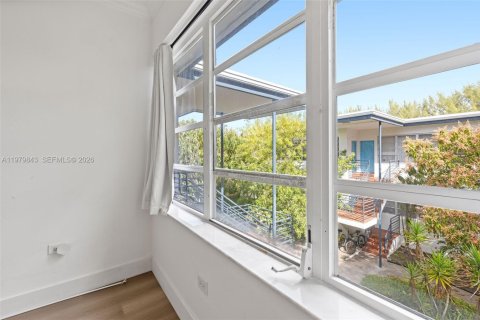 Снять в аренду кондоминиум в Майами-Бич, Флорида 2 спальни, 69.68м2, № 2048708 - фото 12