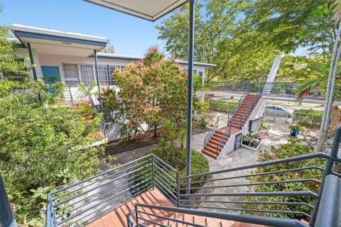 Снять в аренду кондоминиум в Майами-Бич, Флорида 2 спальни, 69.68м2, № 2048708 - фото 20