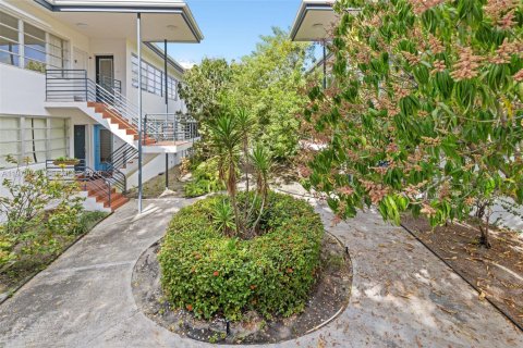 Снять в аренду кондоминиум в Майами-Бич, Флорида 2 спальни, 69.68м2, № 2048708 - фото 22