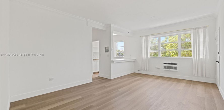 Кондоминиум с 2 спальнями в Майами-Бич, Флорида № 2048708