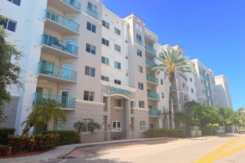 Condo in South Miami, Florida, 1 bedroom  № 2192578 - photo 16