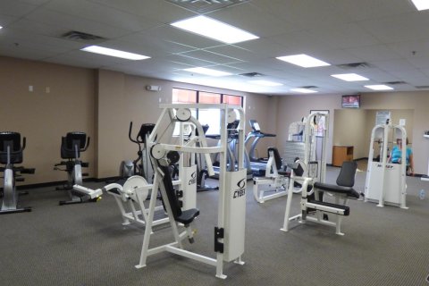 Condo in Pembroke Pines, Florida, 2 bedrooms № 2146482 - photo 12