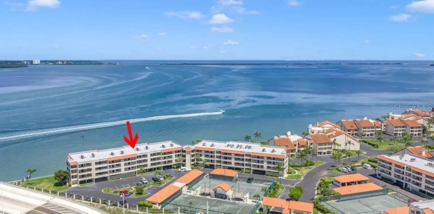 Condo in Tierra Verde, Florida, 2 bedrooms  № 2349536