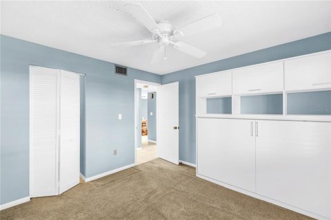 Condo in Tierra Verde, Florida, 2 bedrooms  № 2349536 - photo 27