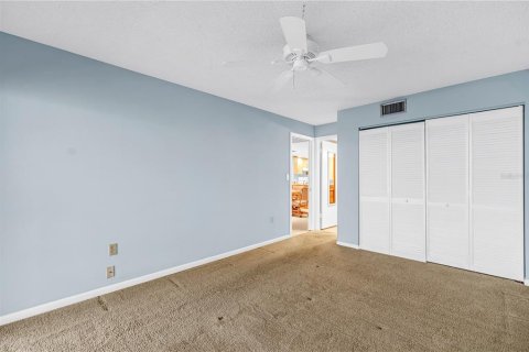 Condo in Tierra Verde, Florida, 2 bedrooms  № 2349536 - photo 21
