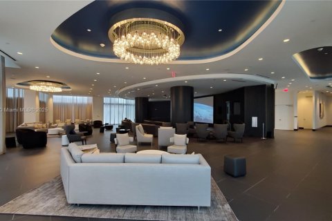 Condo in Miami, Florida, 2 bedrooms  № 1865678 - photo 13